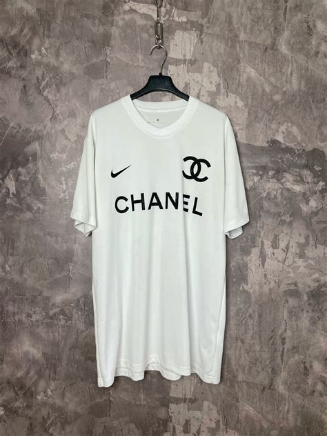 Nike x Chanel 